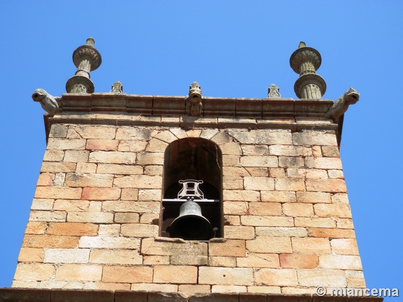 Iglesia fortificada de Moraleja