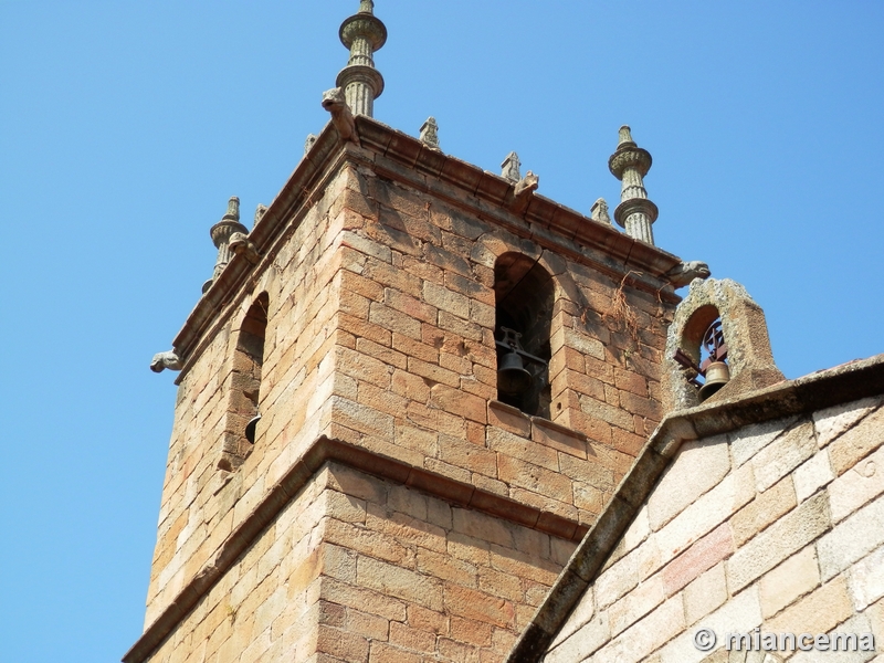 Iglesia fortificada de Moraleja