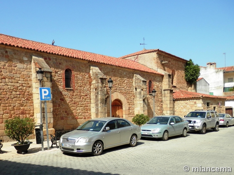 Iglesia fortificada de Moraleja