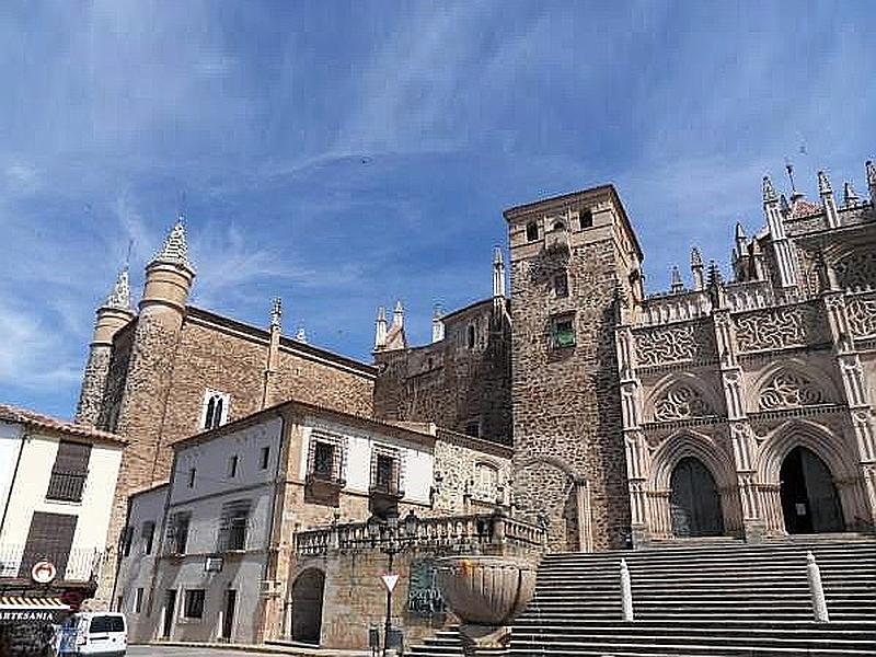 Monasterio fortificado de Guadalupe