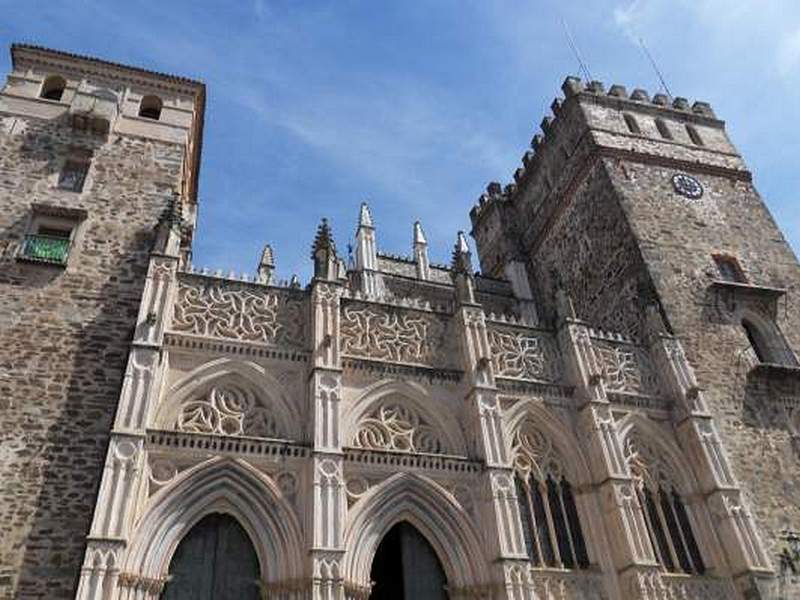 Monasterio fortificado de Guadalupe