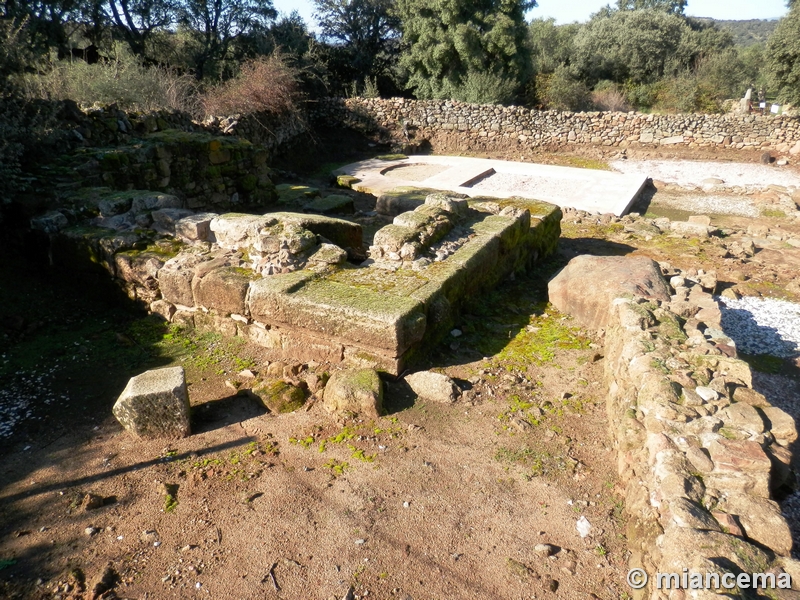 Puerta Suroeste de Cáparra