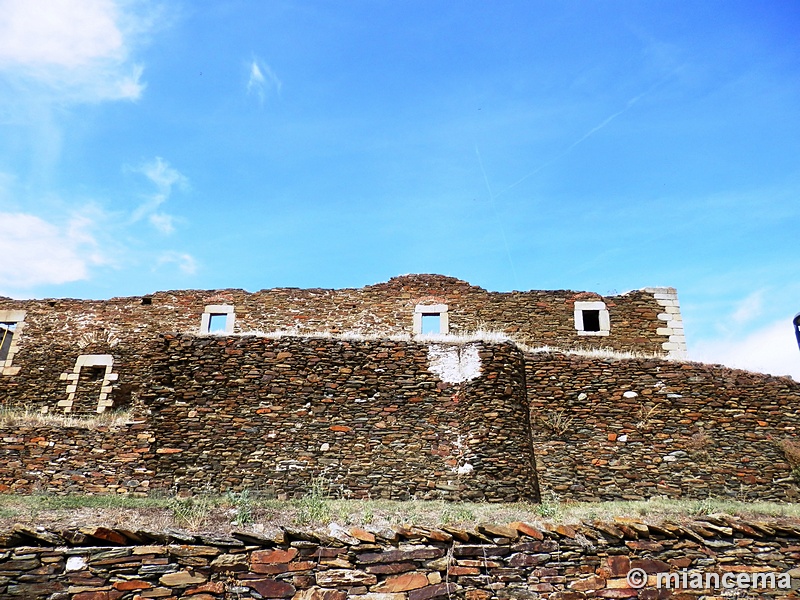 Castillo de Alcántara