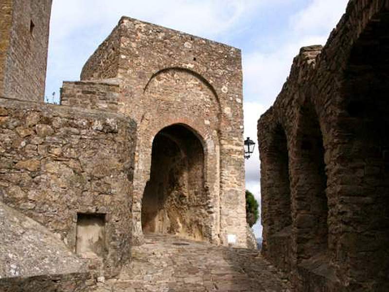 Muralla urbana de Castellar Viejo