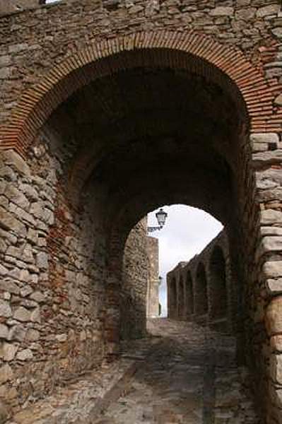 Muralla urbana de Castellar Viejo