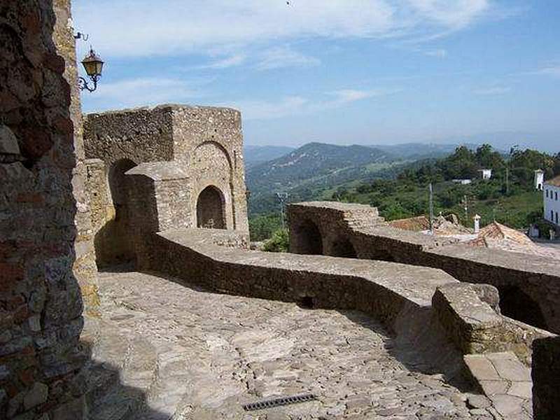 Muralla urbana de Castellar Viejo