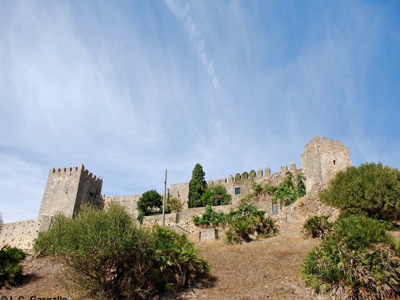 Muralla urbana de Castellar Viejo