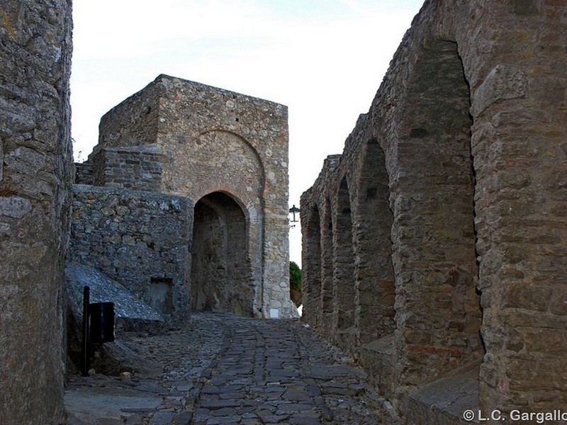 Muralla urbana de Castellar Viejo