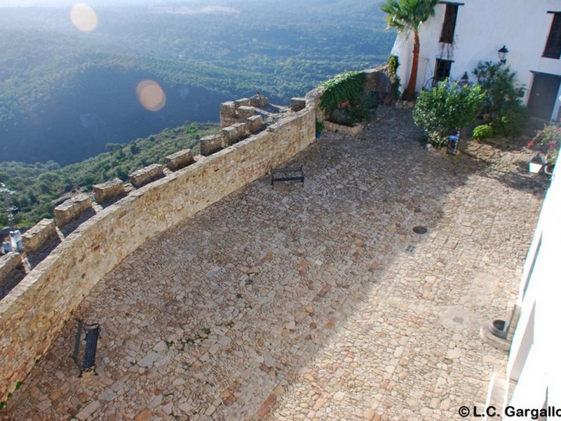 Muralla urbana de Castellar Viejo