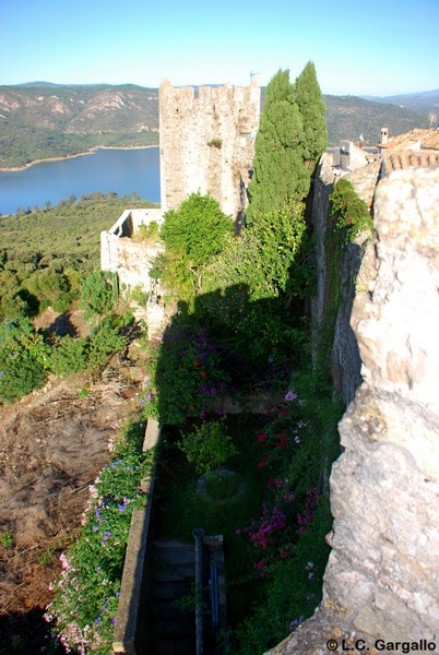 Muralla urbana de Castellar Viejo