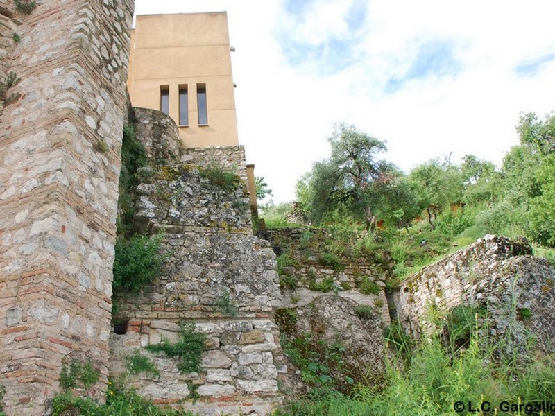 Muralla urbana de Zahara