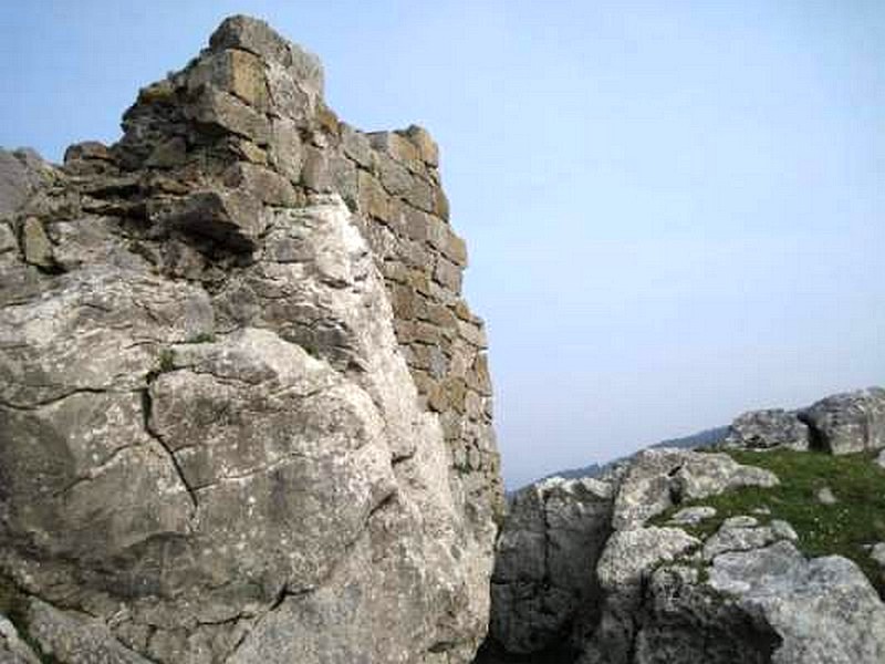 Castillo de Allendelagua