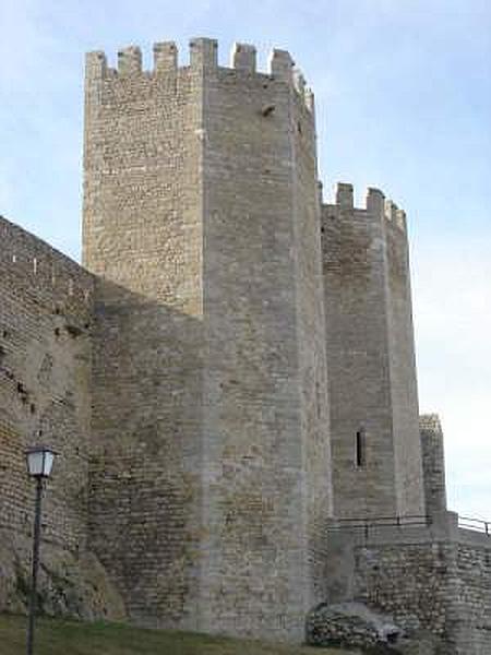 Puerta y torres de San Miguel