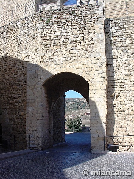 Puerta y torres de San Miguel