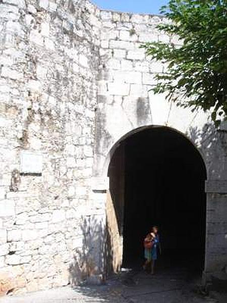 Portal Fosc de la muralla