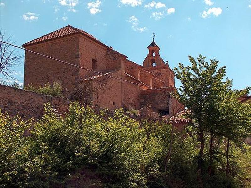 Iglesia fortificada de Pina de Montalgrao