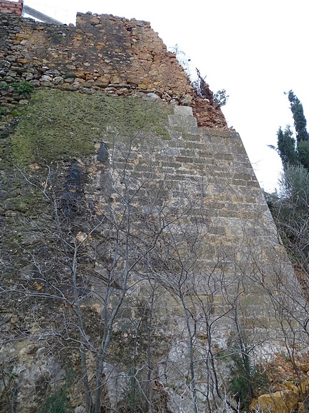 Muralla abaluartada de Traiguera