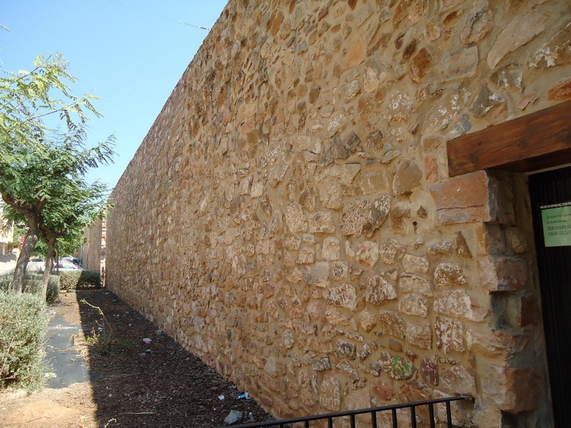 Muralla urbana de Almenara