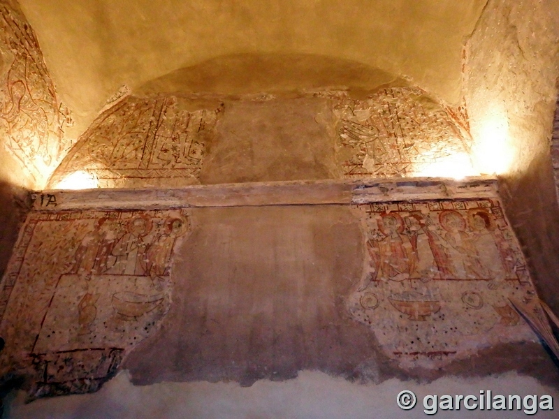 Iglesia fortificada de Santa María de las Angustias