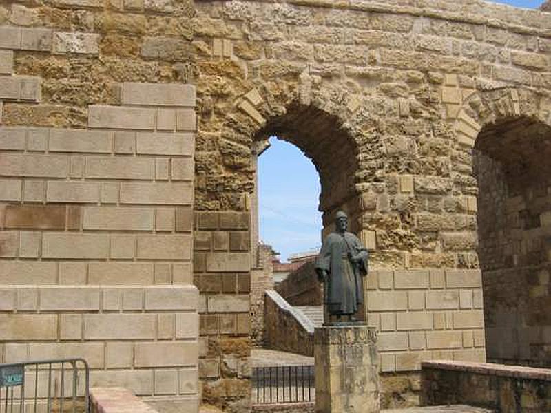 Muralla sur del Alcázar Viejo y Huerta del Alcázar