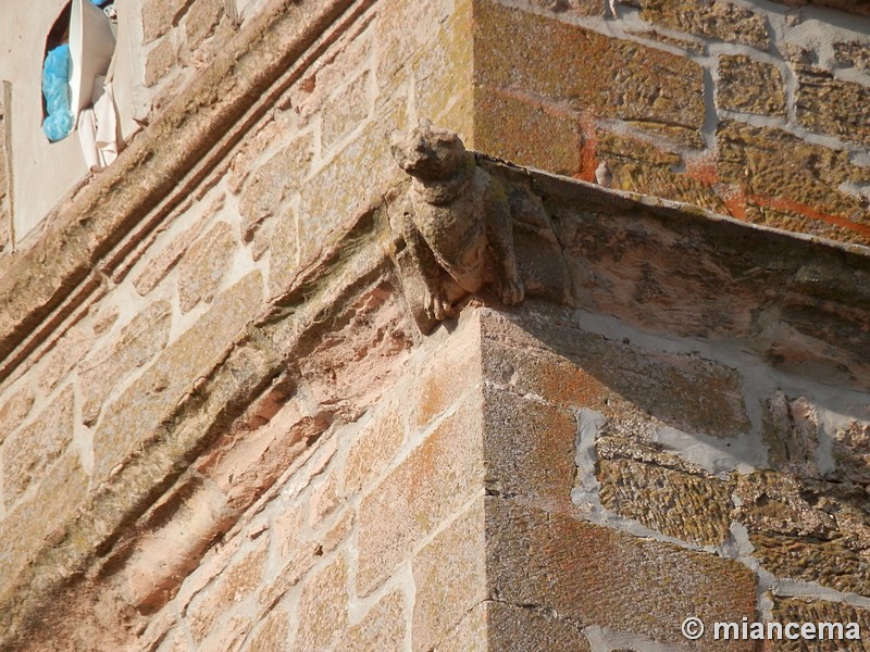 Iglesia fortificada de Alcázar del Rey