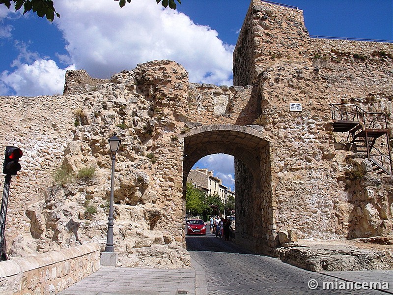 Muralla urbana de Cuenca