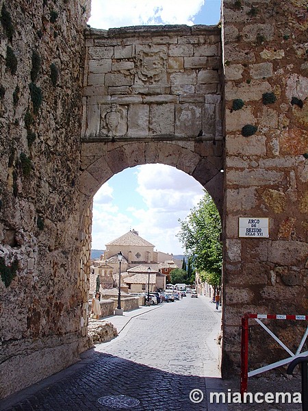 Muralla urbana de Cuenca