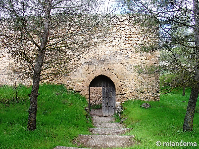 Muralla urbana de Uclés