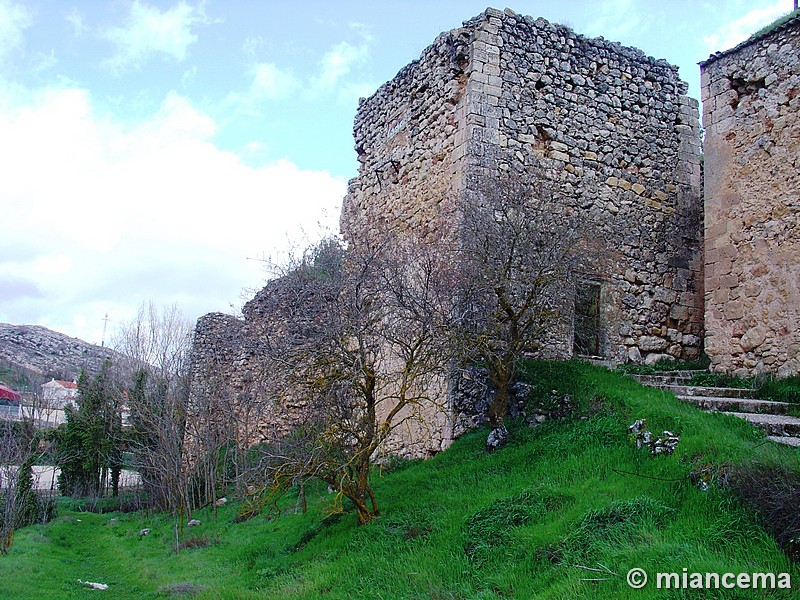 Muralla urbana de Uclés