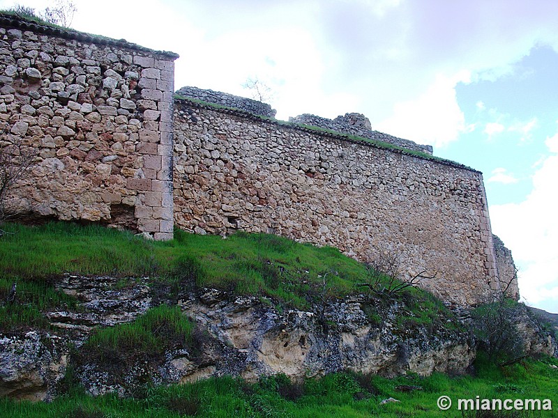 Muralla urbana de Uclés