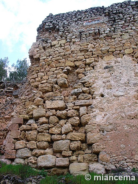 Muralla urbana de Uclés