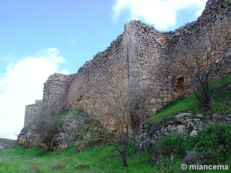 Muralla urbana de Uclés