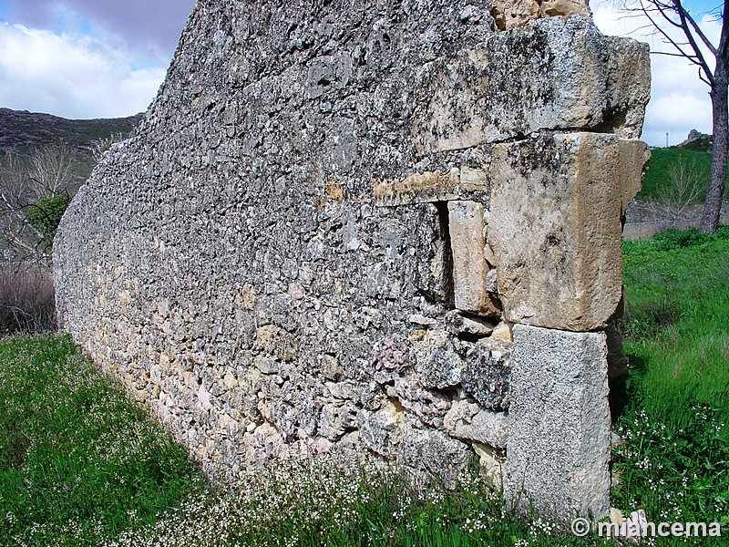 Muralla urbana de Uclés