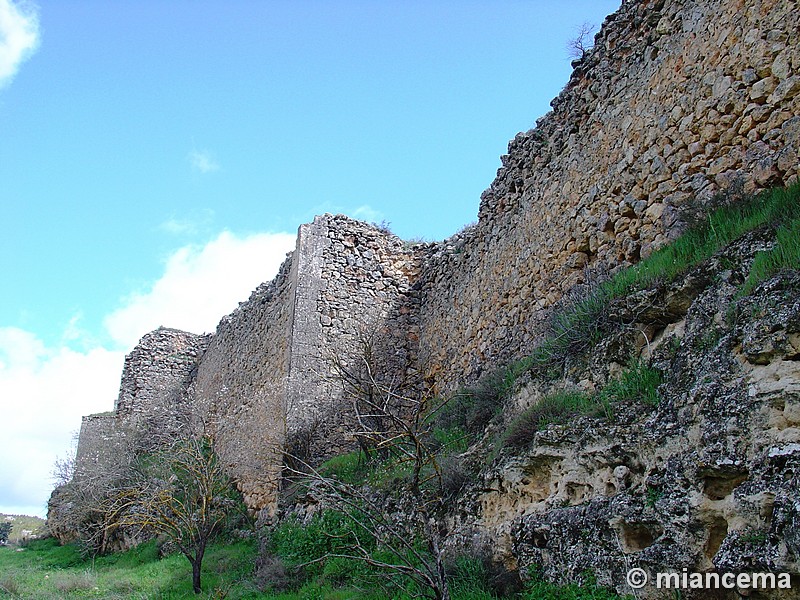 Muralla urbana de Uclés