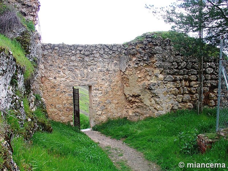 Muralla urbana de Uclés