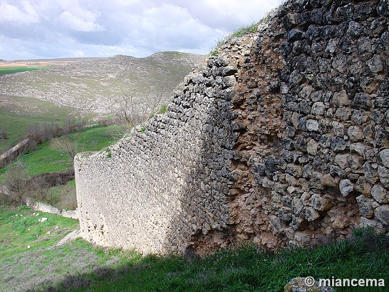 Muralla urbana de Uclés