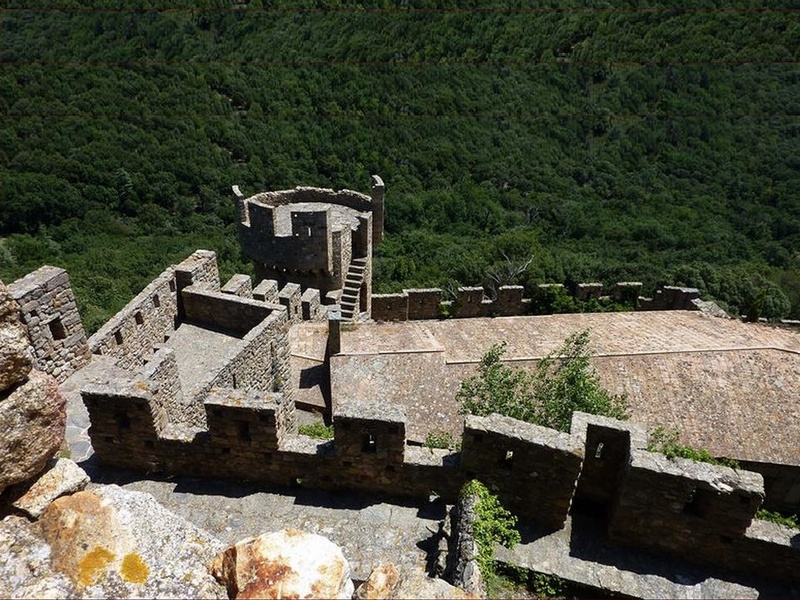 Castillo de Requesens