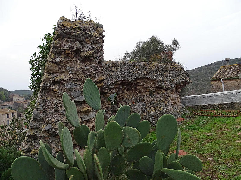 Castillo de Biure d'Empordà