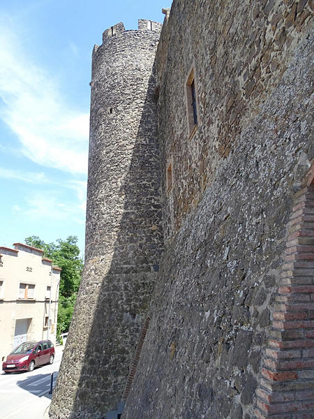 Muralla urbana de Hostalric