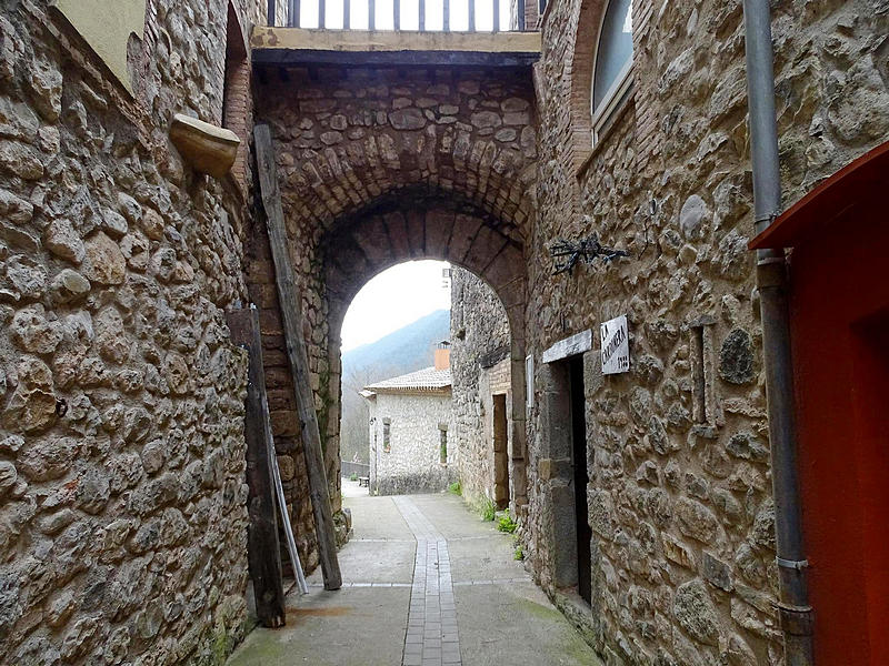 Portal de Albanyà