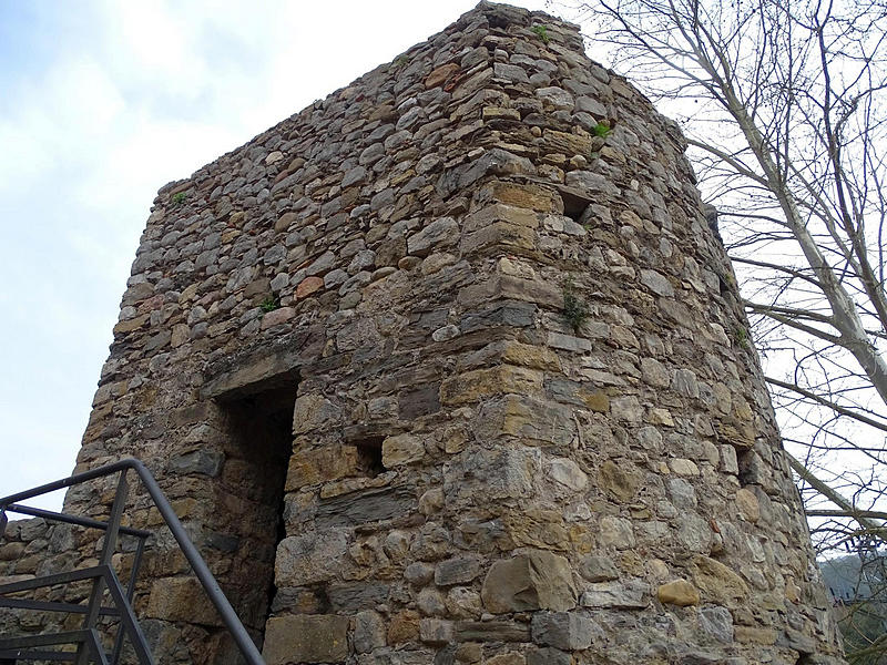 Muralla urbana de Sant Llorenç de la Muga