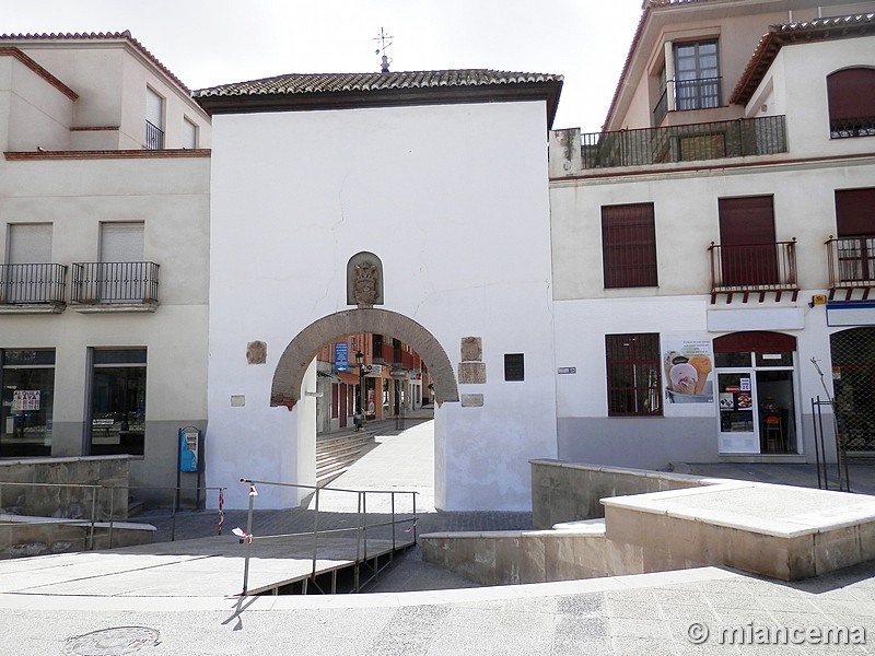 Puerta de San Torcuato