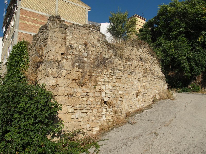 Muralla urbana de Algarinejo