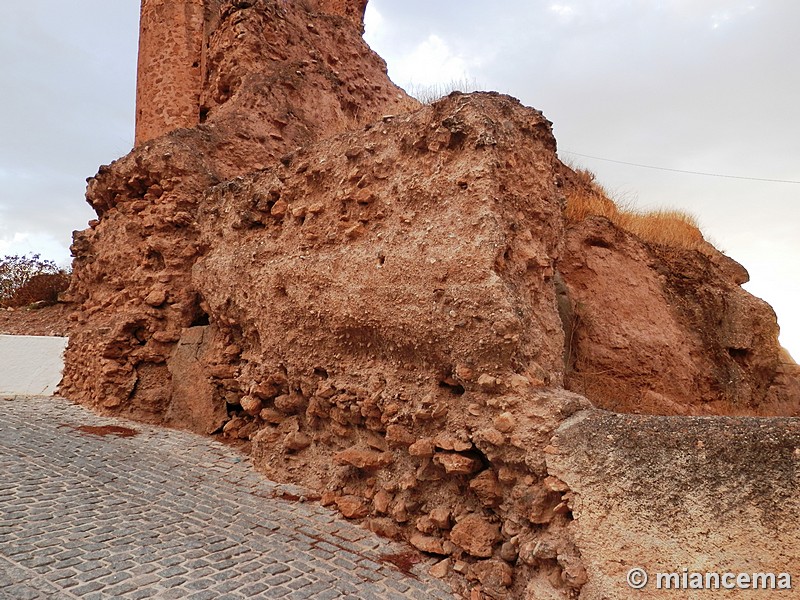 Muralla urbana de Freila