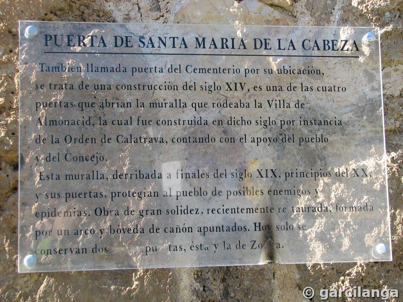 Puerta de Santa María de la Cabeza