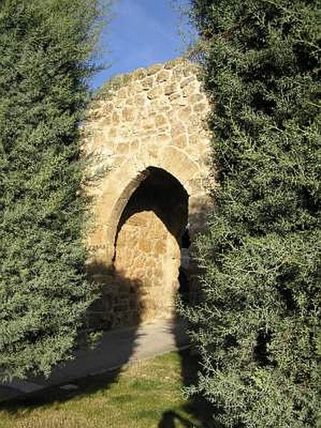 Puerta de Santa María de la Cabeza