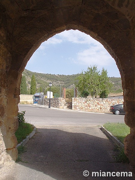 Puerta de Santa María de la Cabeza