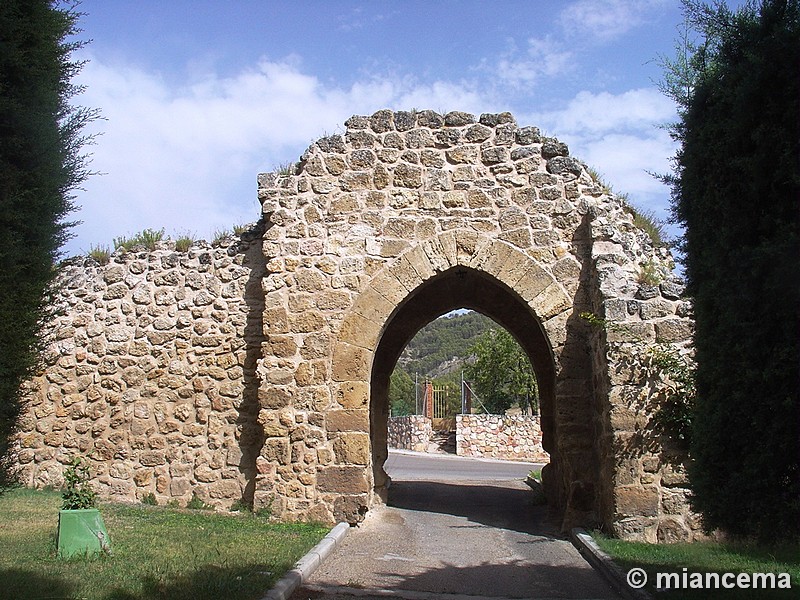 Muralla urbana de Almonacid de Zorita