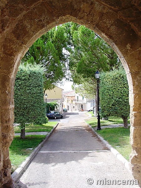 Muralla urbana de Almonacid de Zorita