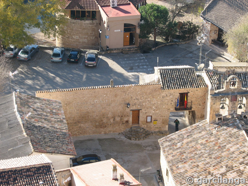 Puerta de la muralla de Zorita de los Canes